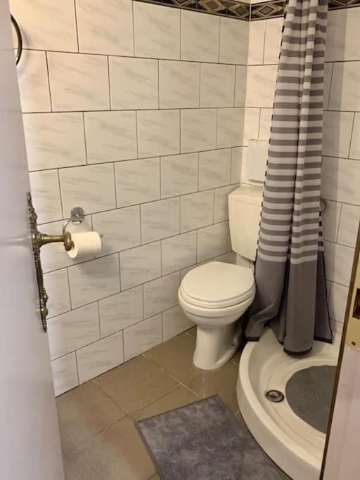 Beautiful Apartment Athens Keramikos Екстериор снимка