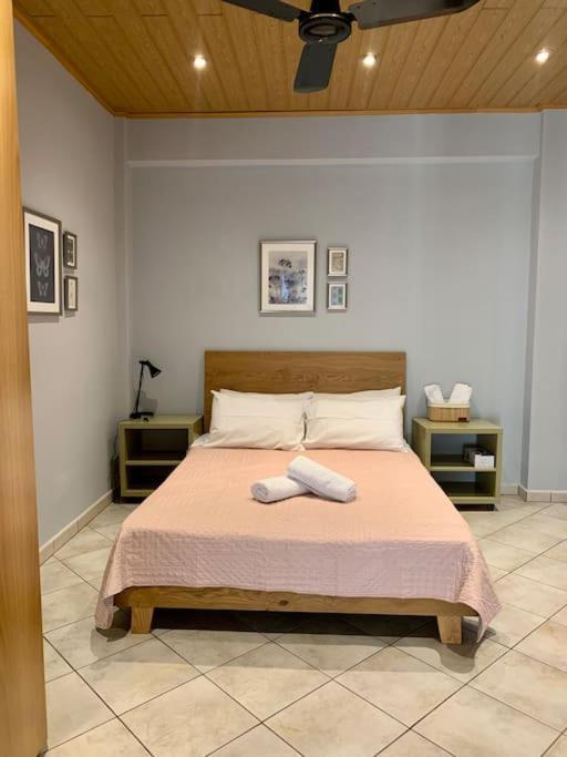 Beautiful Apartment Athens Keramikos Екстериор снимка