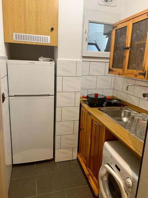 Beautiful Apartment Athens Keramikos Екстериор снимка
