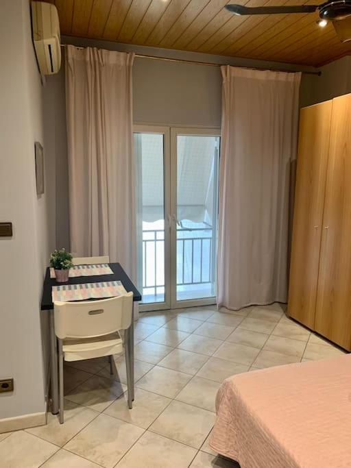 Beautiful Apartment Athens Keramikos Екстериор снимка
