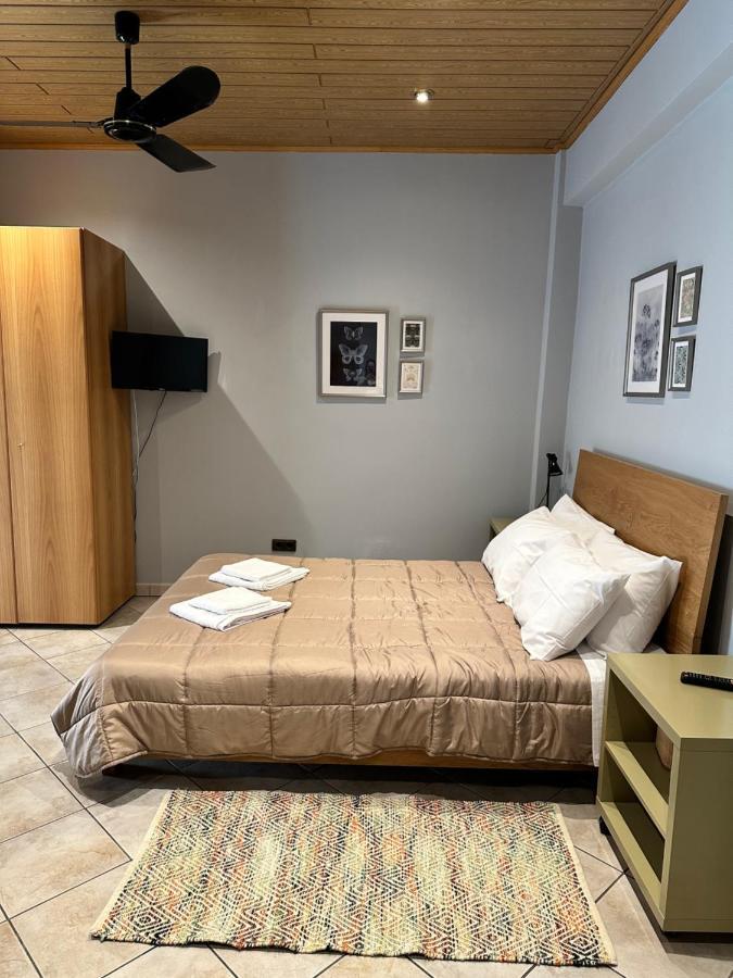 Beautiful Apartment Athens Keramikos Екстериор снимка